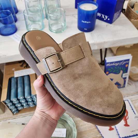 Marais Mules in Natural