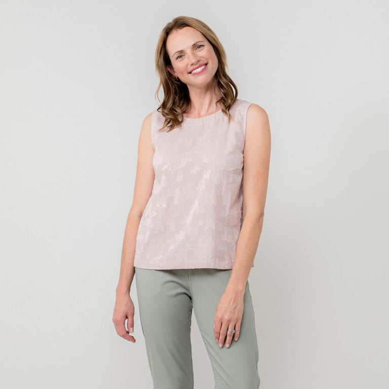 Lily & Me Cora Jacquard Vest in Soft Pink