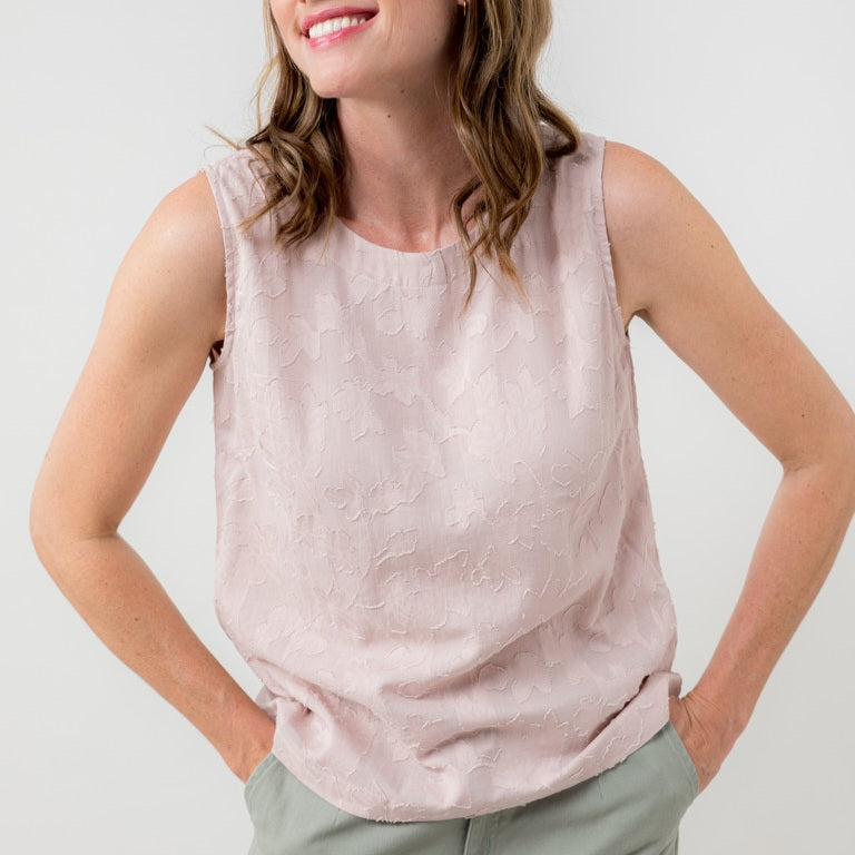 Lily & Me Cora Jacquard Vest in Soft Pink