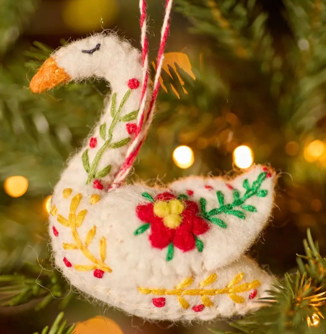 Elma Embroidered Swan Hanging Decoration